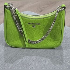 Michael Kors Jet Set Charm